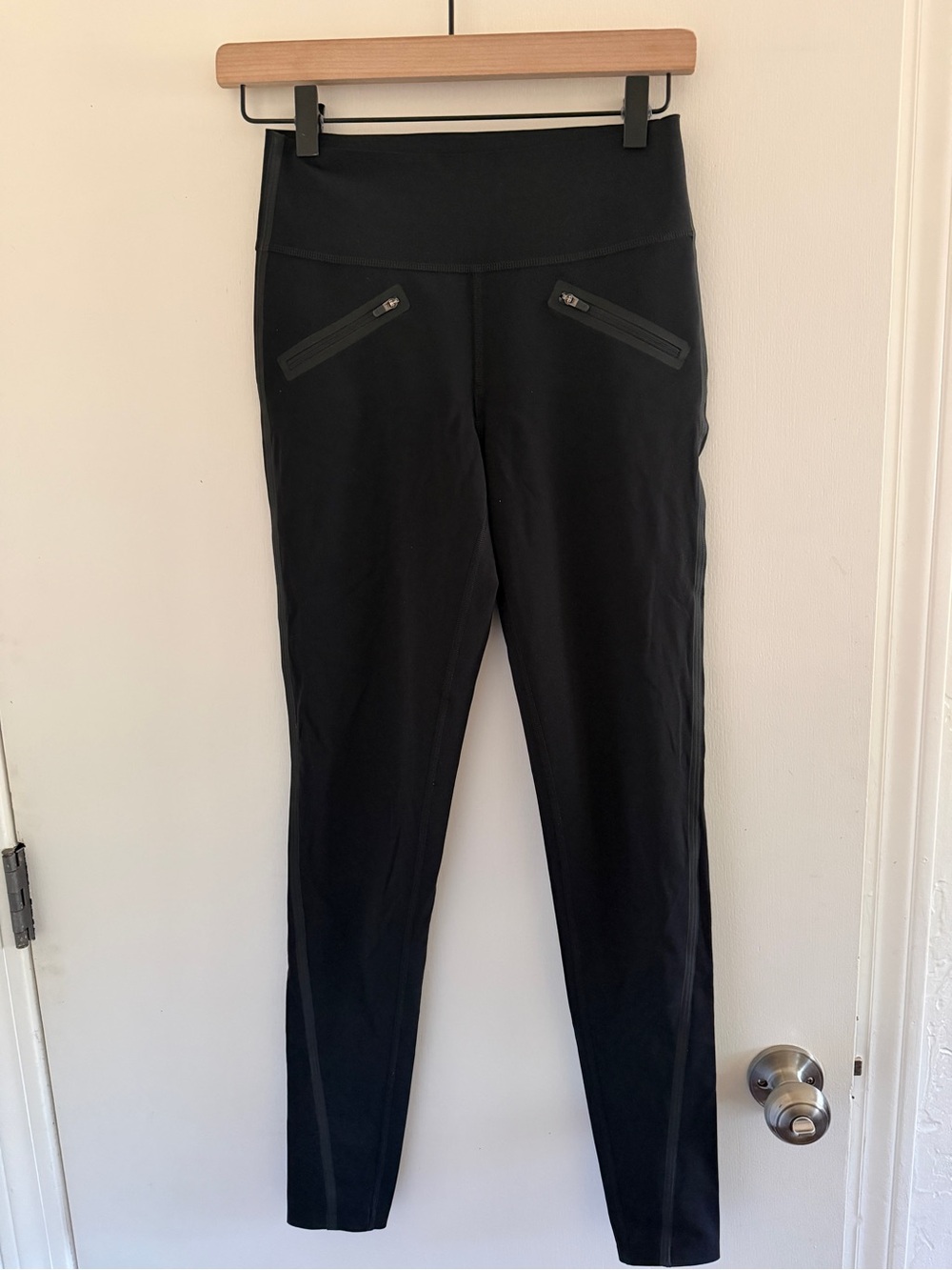 Spanx EveryWear Tech Tape High Rise leggings